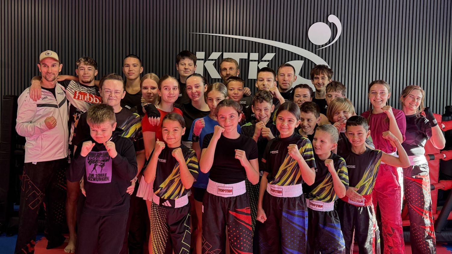 Kickbox-Weltmeister zu Gast in Waldkraiburg